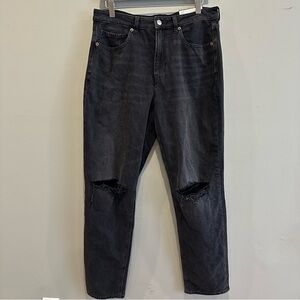 American Eagle Strigid Black Wash Mom Jeans